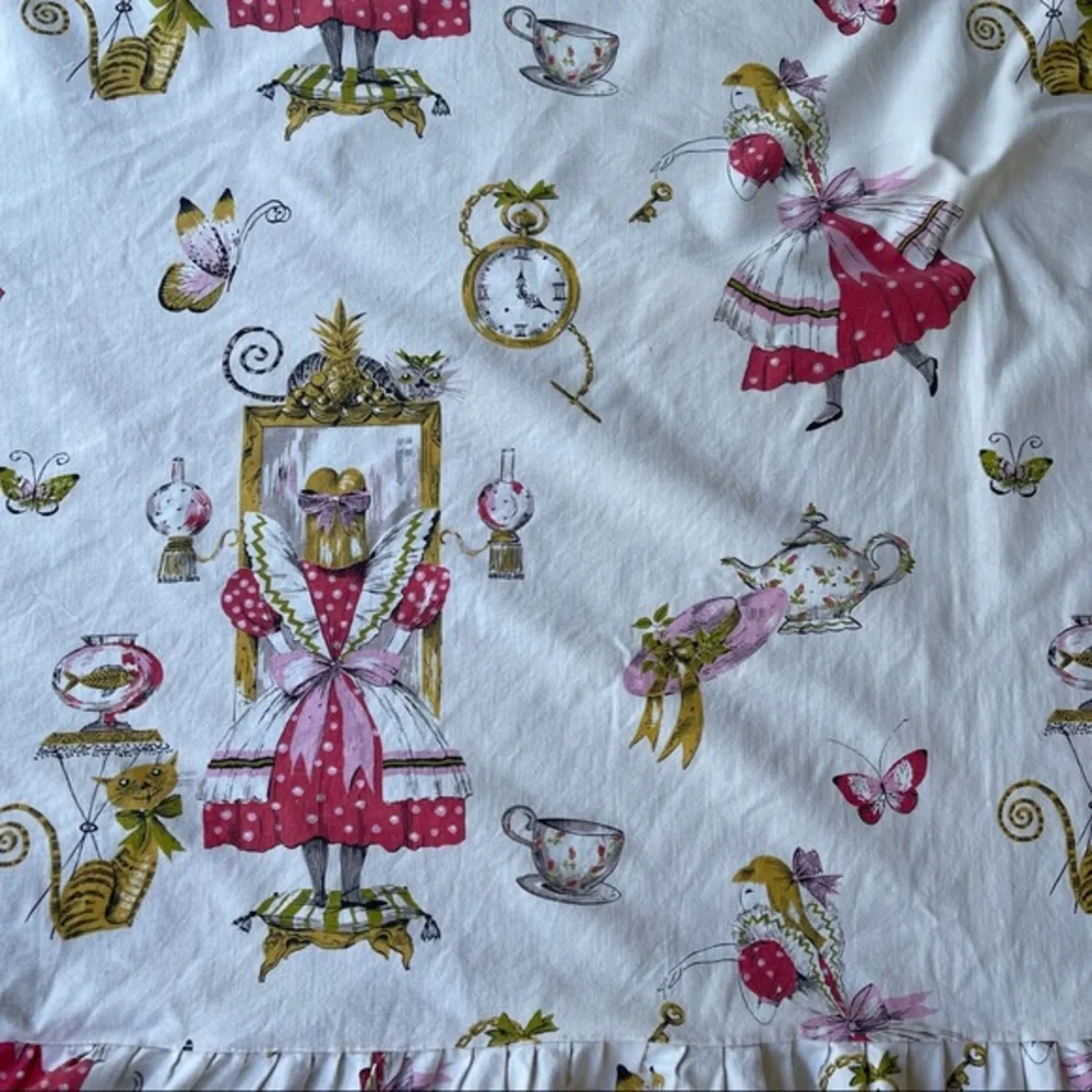 Vintage 60s Alice in Wonderland bedspread twin